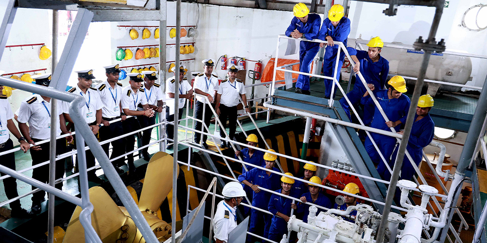 Engine Room Simulator Course (Operational Level) maritime training