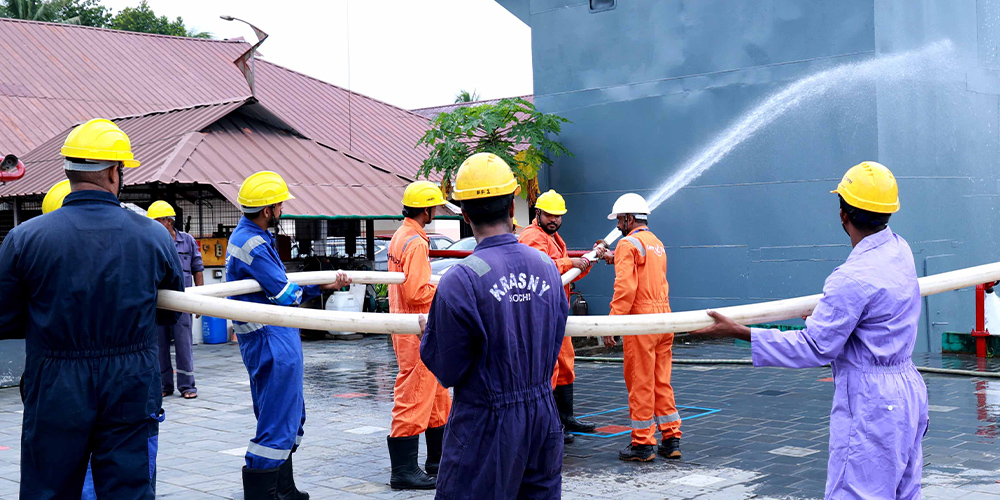 Refresher – Fire Prevention & Fire Fighting (R FP&FF) maritime training